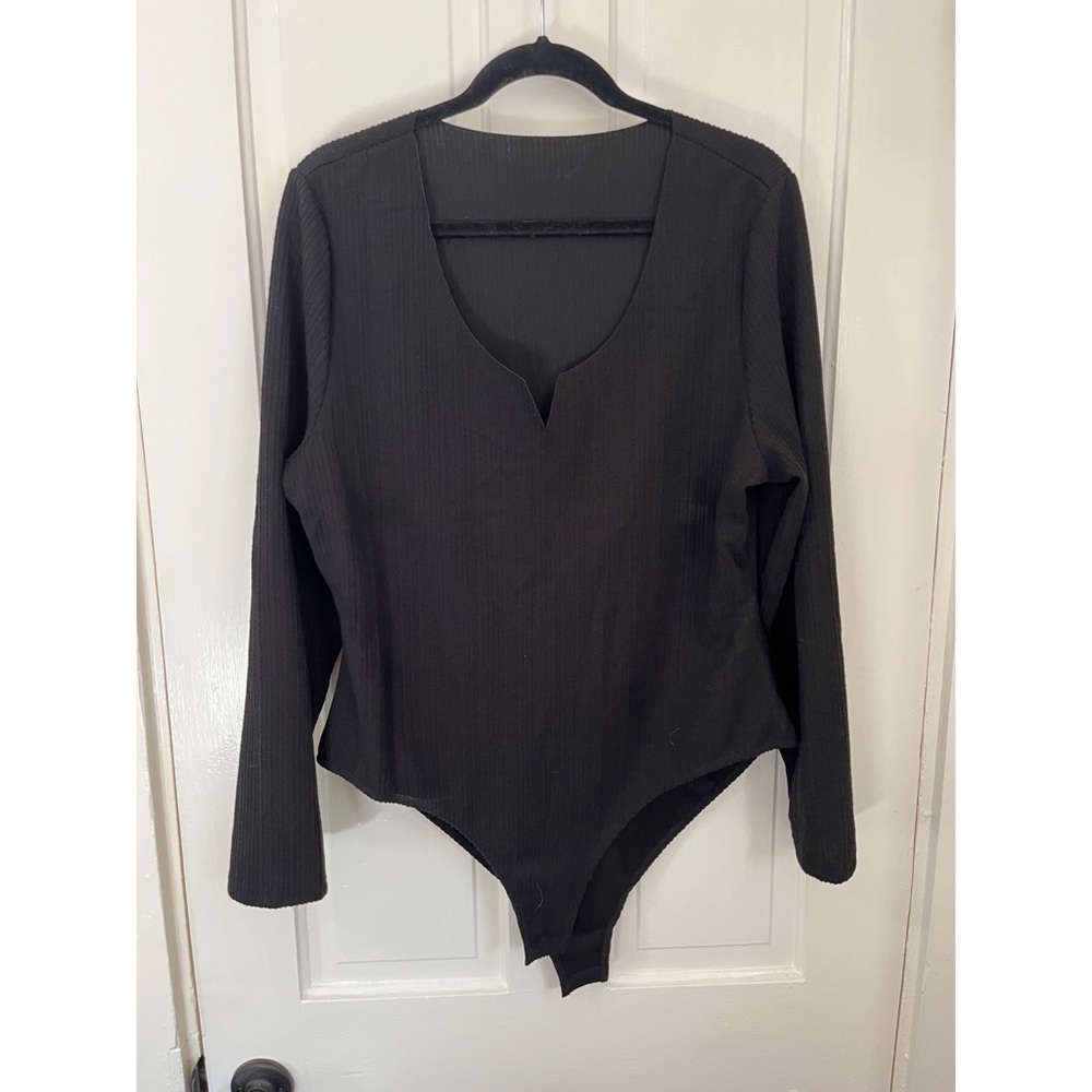 SHEIN Plus Solid Notched Bodysuit